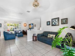 18044 SW 89th Pl, Palmetto Bay FL 33157