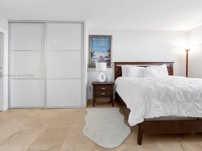 465 Ocean Dr 824, Miami Beach FL 33139
