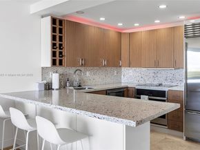 465 Ocean Dr 824, Miami Beach FL 33139