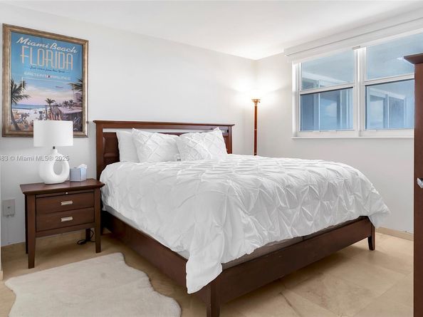 465 Ocean Dr 824, Miami Beach FL 33139