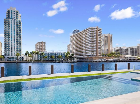 503 Palm Dr, Hallandale Beach FL 33009