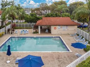 1200 SW 113th Ter 203, Pembroke Pines FL 33025