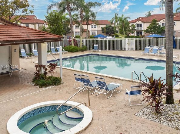 1200 SW 113th Ter 203, Pembroke Pines FL 33025
