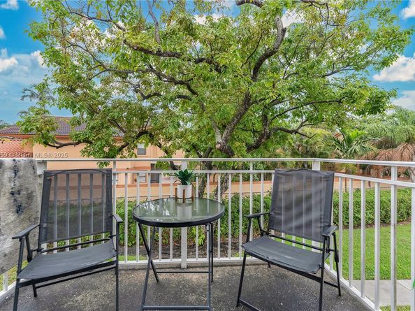 1200 SW 113th Ter 203, Pembroke Pines FL 33025