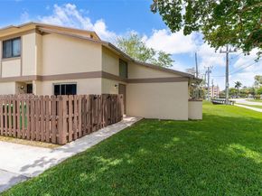 2950 NW 106th ave 10, Sunrise FL 33322