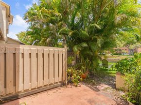 2950 NW 106th ave 10, Sunrise FL 33322