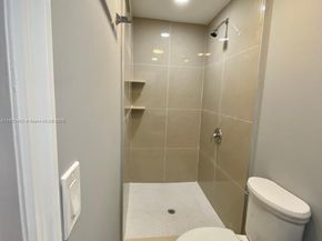 345 NE 168th St, North Miami Beach FL 33162