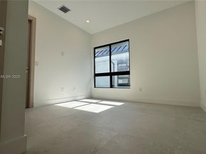 724 SW 8th Way 724, Fort Lauderdale FL 33315