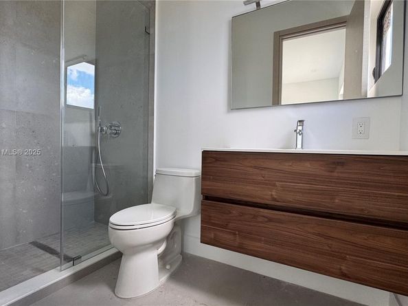 724 SW 8th Way 724, Fort Lauderdale FL 33315