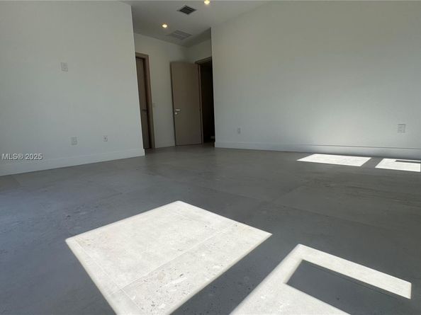 724 SW 8th Way 724, Fort Lauderdale FL 33315