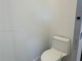 724 SW 8th Way 724, Fort Lauderdale FL 33315