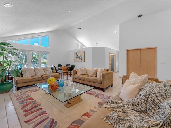 10220 SW 140th St, Miami FL 33176
