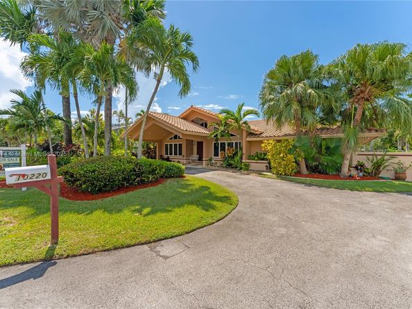 10220 SW 140th St, Miami FL 33176