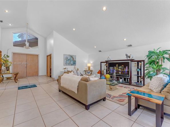 10220 SW 140th St, Miami FL 33176
