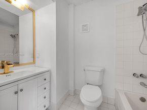 390 NW 86th Ct 803, Miami FL 33126