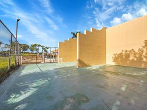 390 NW 86th Ct 803, Miami FL 33126