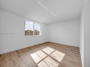 390 NW 86th Ct 803, Miami FL 33126