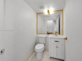 390 NW 86th Ct 803, Miami FL 33126