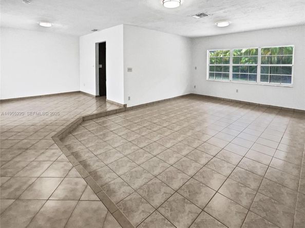 10001 SW 99th Ave, Miami FL 33176