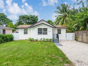 2443 NW 55th St, Miami FL 33142