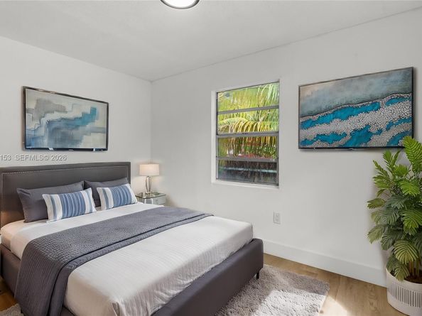 2443 NW 55th St, Miami FL 33142