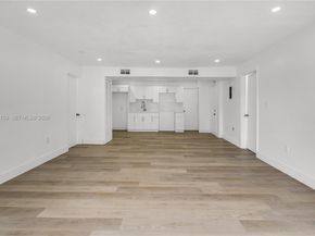 2443 NW 55th St, Miami FL 33142