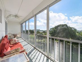 4800 Hillcrest Ln 514, Hollywood FL 33021