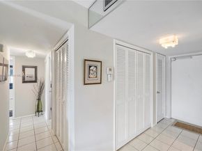 4800 Hillcrest Ln 514, Hollywood FL 33021