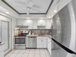 4800 Hillcrest Ln 514, Hollywood FL 33021