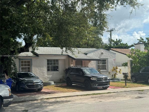 655 NE 80th St, Miami FL 33138