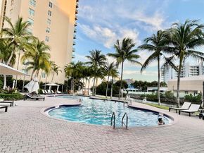 3330 NE 190th St 1112, Aventura FL 33180