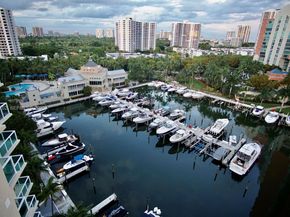 3330 NE 190th St 1112, Aventura FL 33180