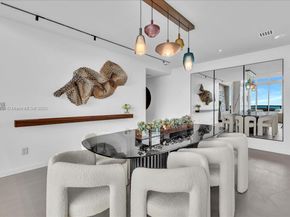 888 Biscayne Blvd PH 5704, Miami FL 33132