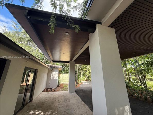 8501 SW 68th St Rd, Miami FL 33143