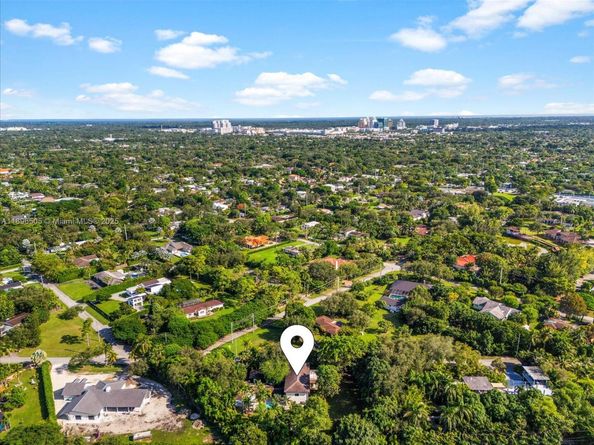 8501 SW 68th St Rd, Miami FL 33143