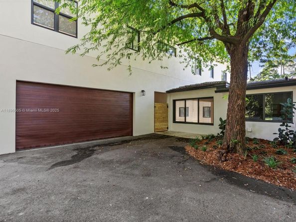 8501 SW 68th St Rd, Miami FL 33143