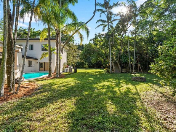 8501 SW 68th St Rd, Miami FL 33143