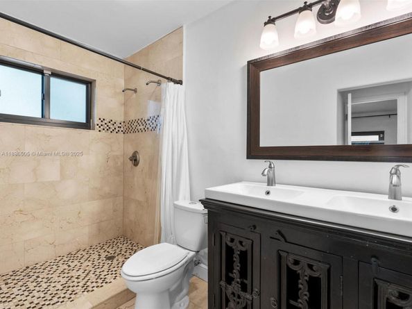 8501 SW 68th St Rd, Miami FL 33143
