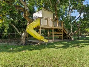 8501 SW 68th St Rd, Miami FL 33143
