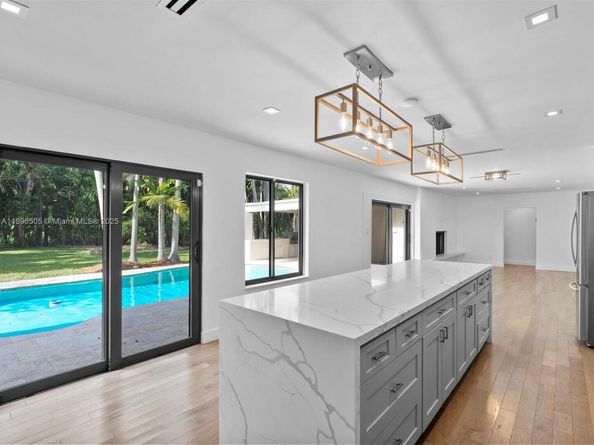 8501 SW 68th St Rd, Miami FL 33143