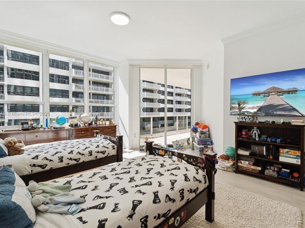 10225 Collins Ave 904, Bal Harbour FL 33154