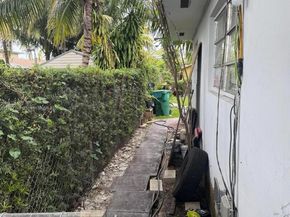 2917 NW 23rd Ave, Miami FL 33142