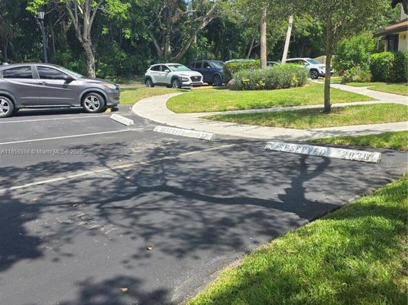 3699 Carambola Cir N 2837, Coconut Creek FL 33066