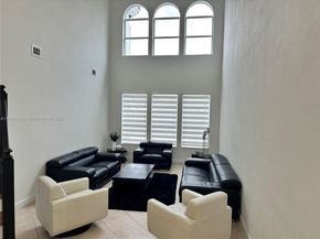 10873 NW 71st St, Doral FL 33178