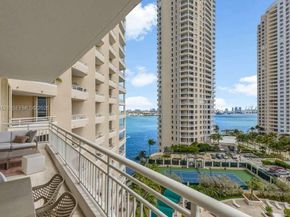 888 Brickell Key Dr 1207, Miami FL 33131