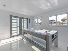 317 SE 7th Ave, Deerfield Beach FL 33441