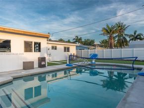 317 SE 7th Ave, Deerfield Beach FL 33441