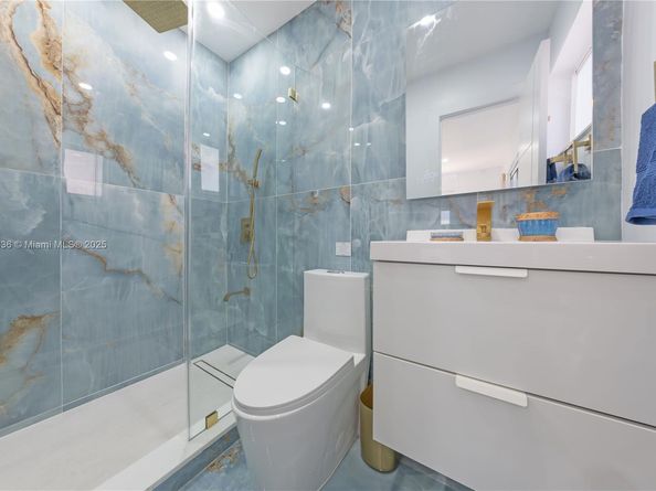 317 SE 7th Ave, Deerfield Beach FL 33441