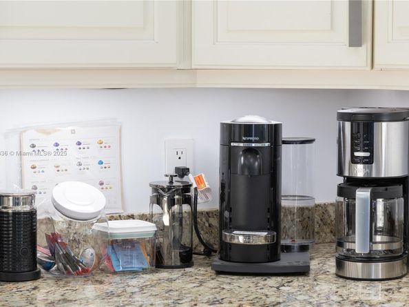 317 SE 7th Ave, Deerfield Beach FL 33441