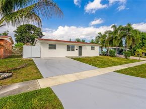 7471 Hope St, Hollywood FL 33024